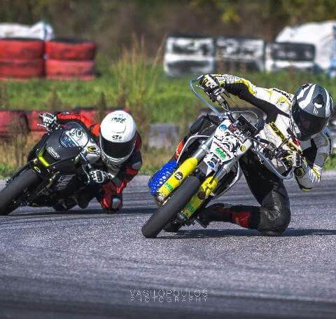 Motard Vs Mini Gp Pitbike