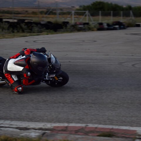 Kid Pilot elbow down with ohvale pitbike